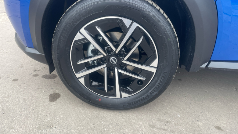 Nissan Juke 1.0 DiG-T N-Connecta 5dr Petrol Hatchback